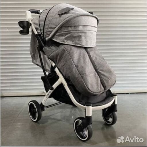 Коляска прогулочная babalo
