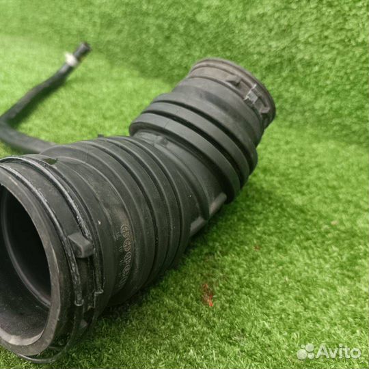 Патрубок воздушного фильтра Kia Ceed 2 рест. 2017