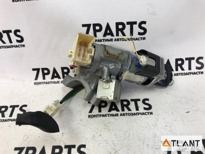 Замок зажигания toyota isis