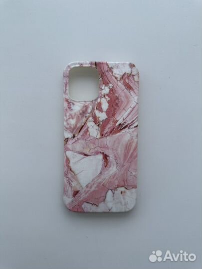 Чехлы на iPhone 12