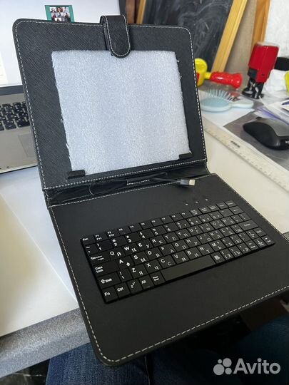 Чехол для планшета с клавиатурой