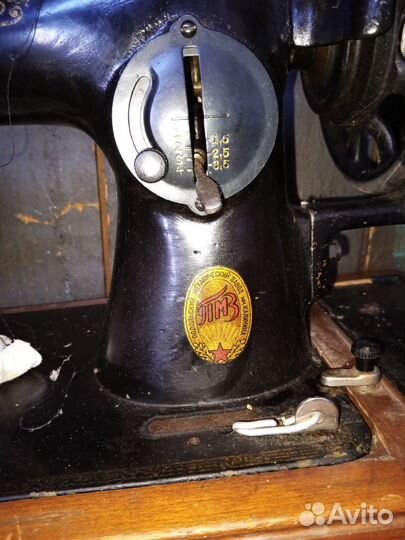 Швейная машина Подольск ручная