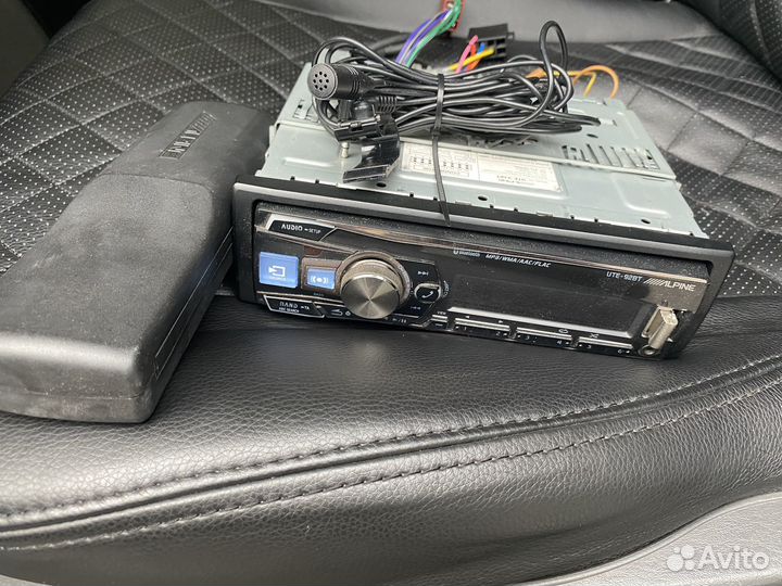 Alpine ute-92bt