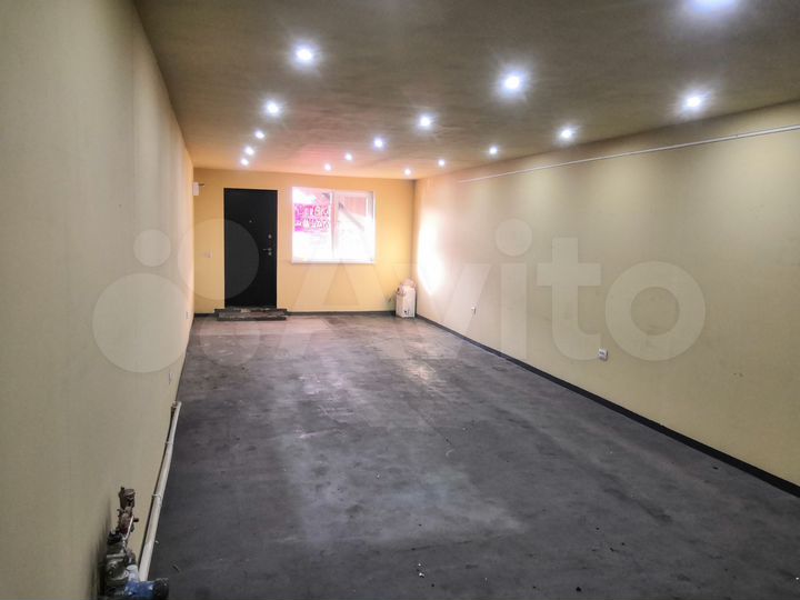 Торговая площадь, 48 м²