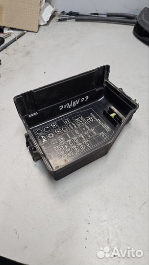 Крышка блока предохранителей Hyundai Solaris 1