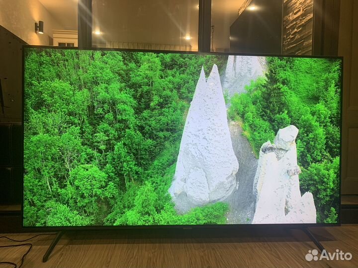 Tv.Samsung SMART 4k 70 диагональ