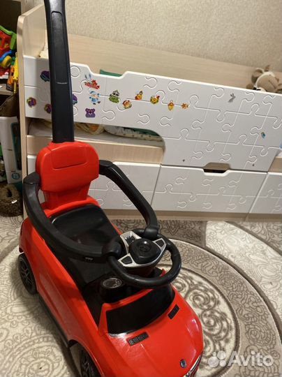 Машинка каталка толокар с ручкой