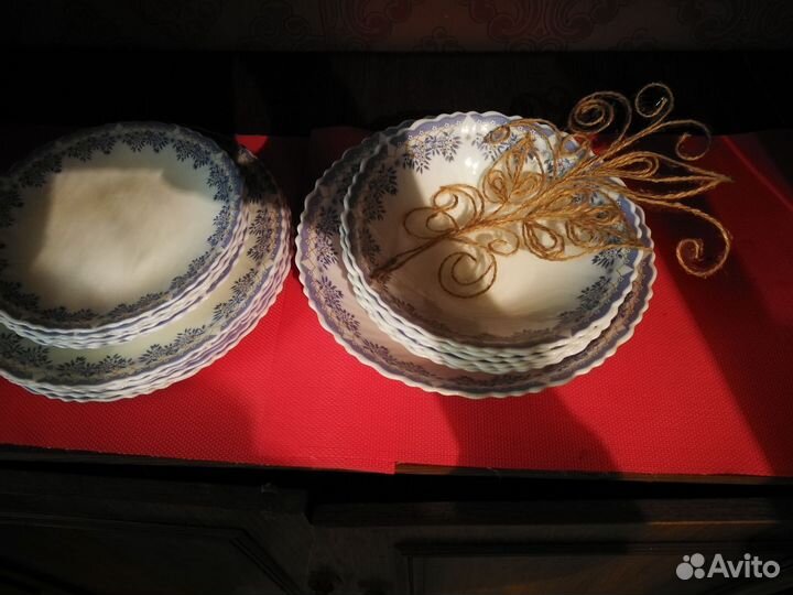 Кофейный сервиз, набор тарелок