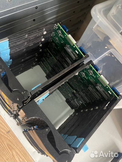 Салазки для жестких дисков 16 штук