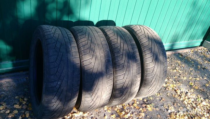 Accelera 651 225/60 R18