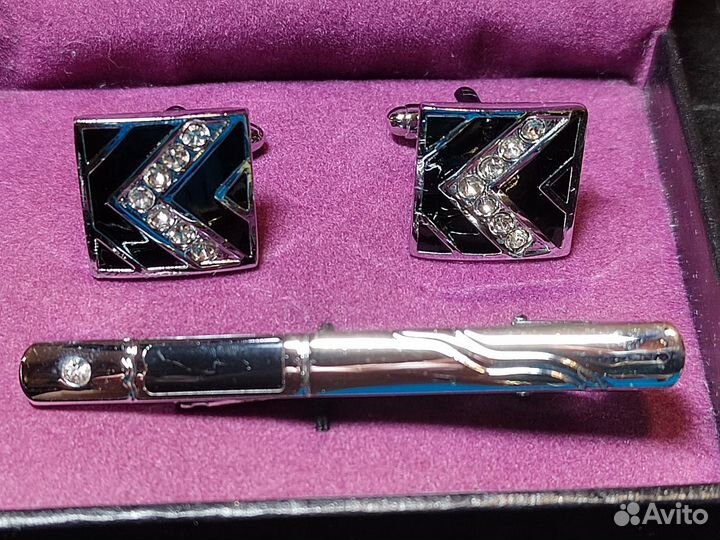 Запонки и зажим для галстука