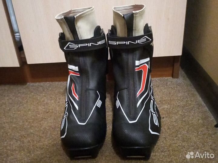 Лыжные ботинки для конькового хода