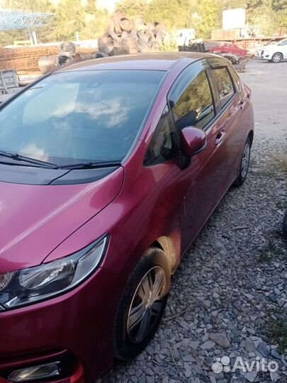 Honda Fit 1.3 CVT, 2018, 120 000 км