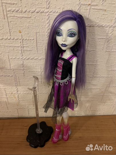Кукла Монстер Хай Спектра Вондергейст 