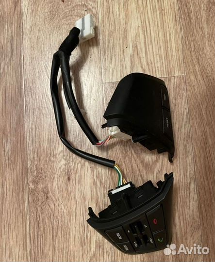 Кнопки на руль hyundai Tucson 3 (III)