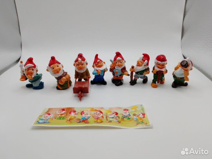 Серия киндер сюрприз Гномы лесные