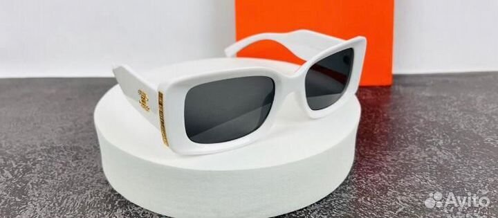 Солнцезащитные очки