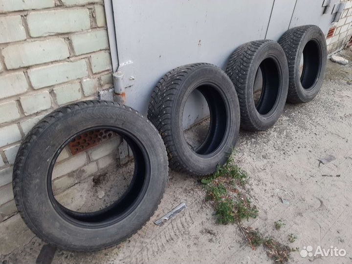 Nokian Tyres Hakkapeliitta 8 SUV 215/65 R17