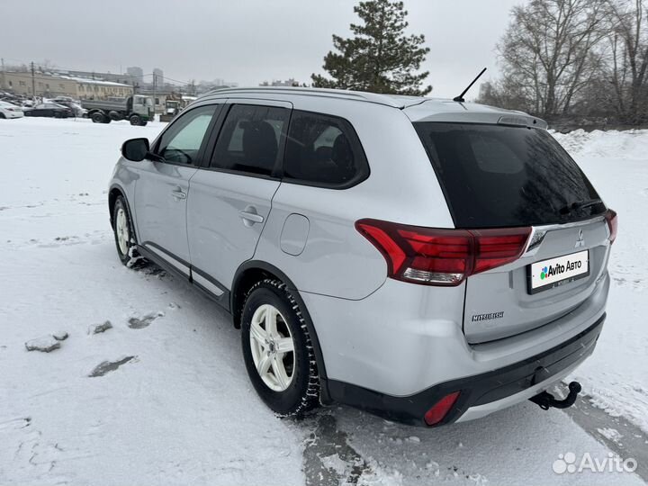 Mitsubishi Outlander 2.0 CVT, 2016, 88 922 км