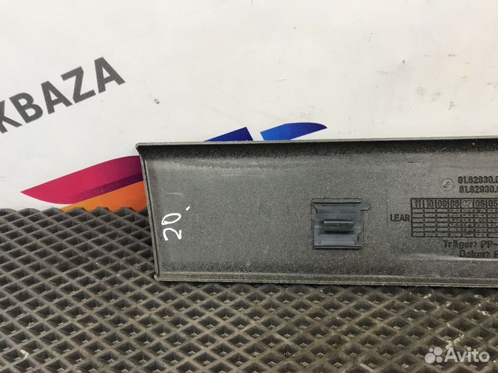 81629300153 Обшивка салона левая