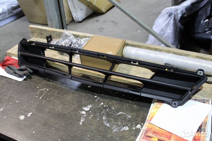 Передняя решетка на Hyundai Solaris 2011-2017