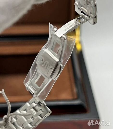 Женские часы Maurice Lacroix