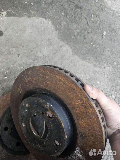 Тормозные диски передние Toyota Corolla 295 мм