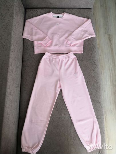 Спортивный костюм Nike