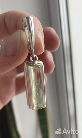 Серьги с гелиодором