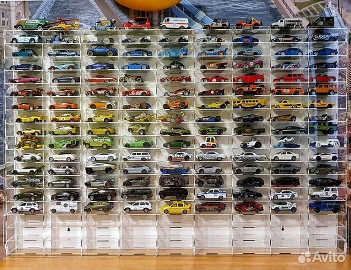 Полка для моделек машин Hot Wheels Matchbox 153 шт