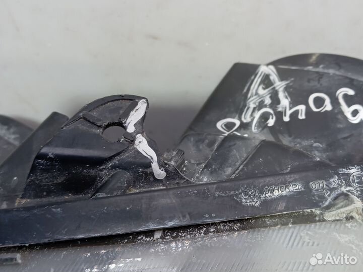 Фара левая Renault Megan 2 рестайлинг