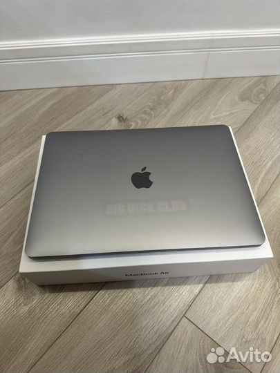 Macbook air m1 8/256