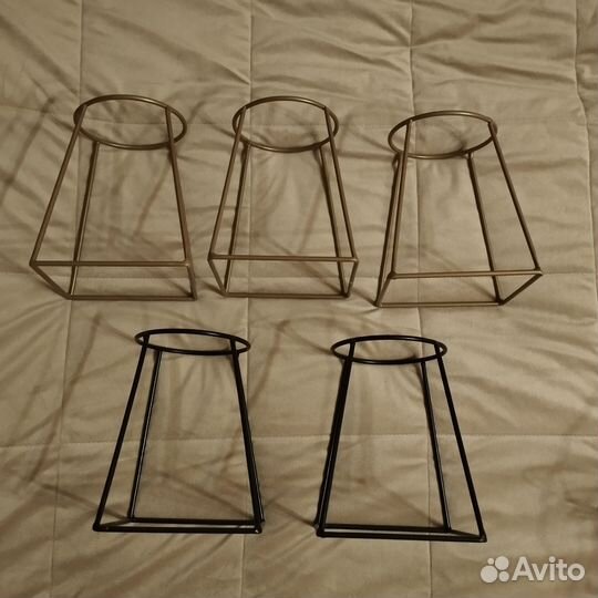 Подставка для цветов металлическая