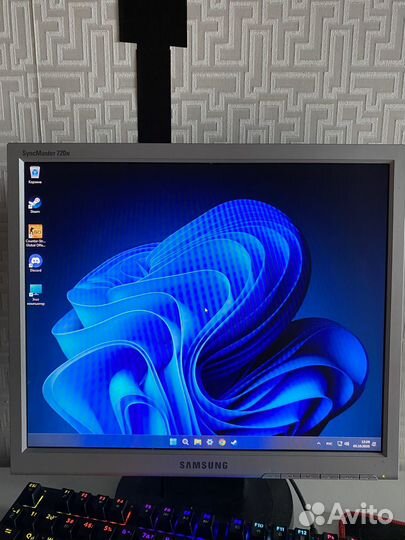 Монитор Samsung 17