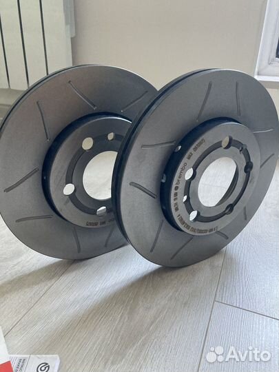 Передние тормозные диски brembo