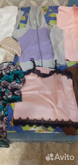 Пакетом вещи 46-48 размер