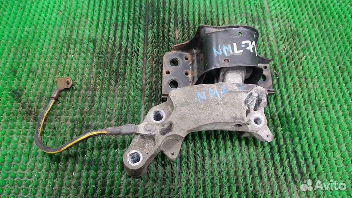 Опора (подушка) двигателя правая Nissan Qashqai J