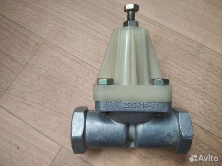 Клапан защитный ординарный 100.3515010-01