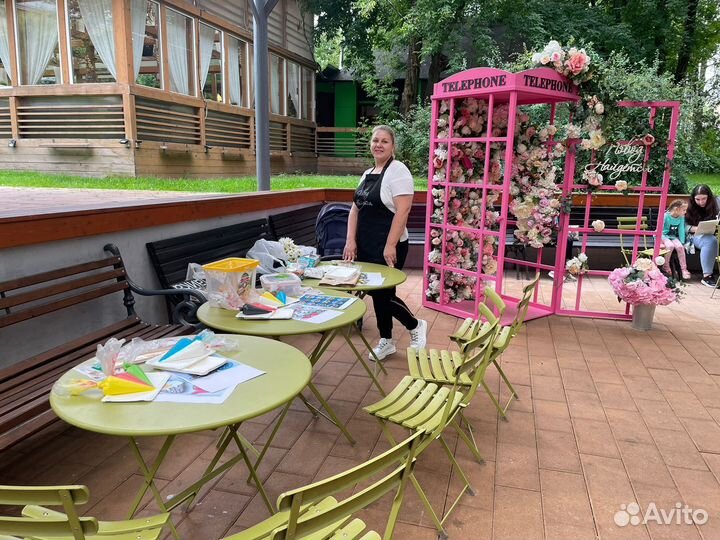 Аренда Телефонная будка для съемок