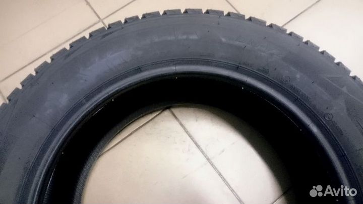 Bridgestone Blizzak DM-V2 275/40 R20 106T