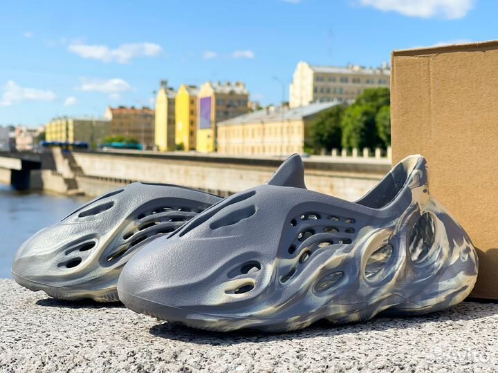 Тапки Adidas Yeezy Foam