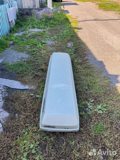 Автомобильный бокс на крышу