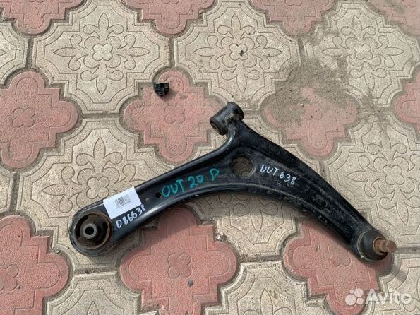 Митсубиси аутлендер 3 рычаг с шаровой задний