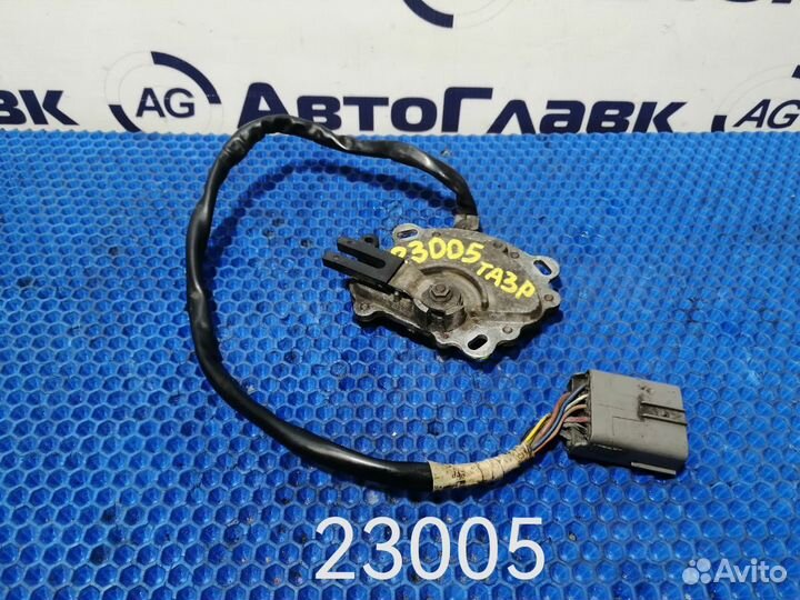 Датчик положения селектора АКПП Mazda Millenia