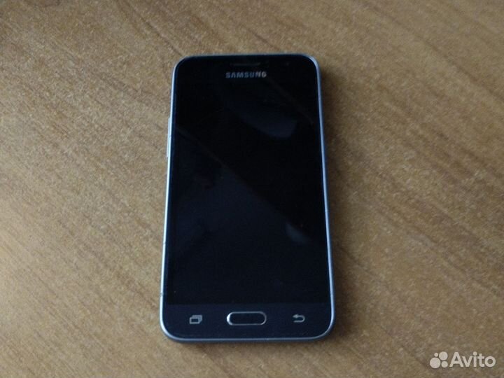 Samsung Galaxy A6, 4/32 ГБ
