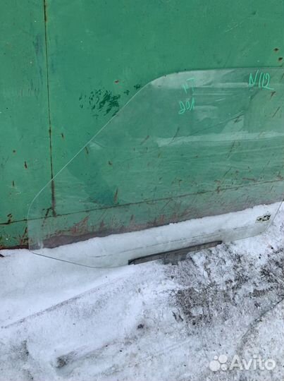 Стекло передней левой двери vw Transporter t4