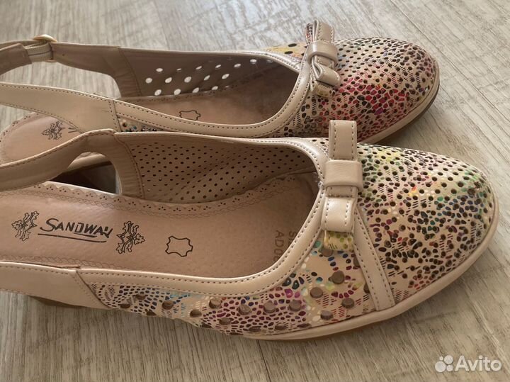 Босоножки 39