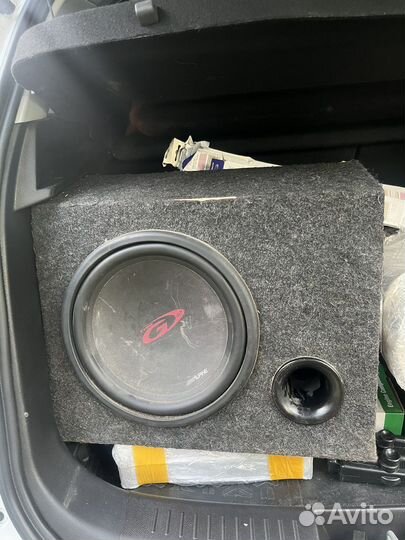 Сабвуфер alpine 12