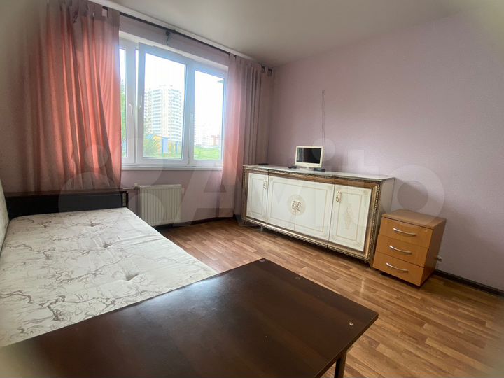 1-к. квартира, 37 м², 1/9 эт.