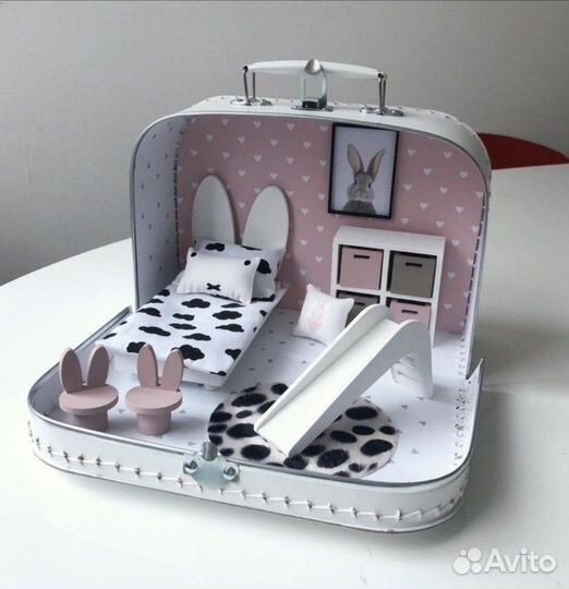 Кукольный домик чемодан